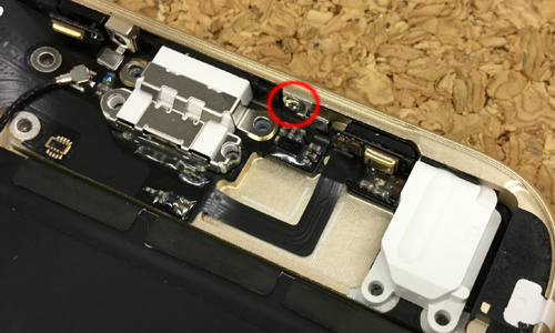 iPhone6sPlus ドックコネクター交換．分解方法5