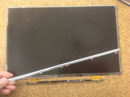 Macbook Air A1369 (13 inch) LCD Panel Replacement Method 27