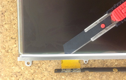 MacbookAir A1370 LCD Replacement Method 40