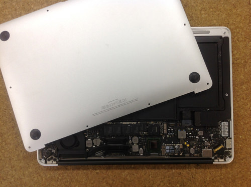 Macbook Air A1369(13インチ) 液晶パネル交換方法4