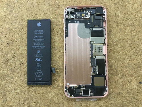 iPhoneSE バッテリー交換．分解方法7