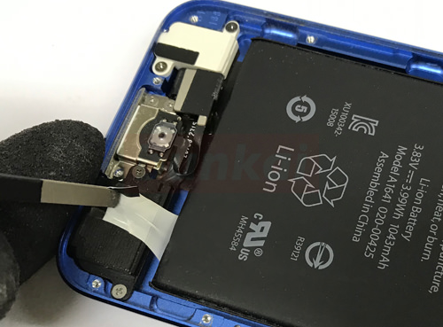 Ipod Touch 第6世代のバッテリー交換 分解修理方法 分解 Biz