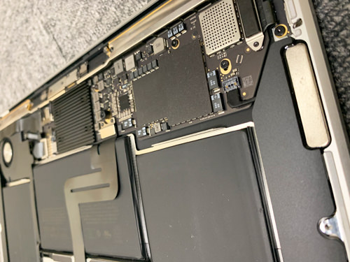 MacBook 2018はSSD交換や増設はできる？分解して検証！